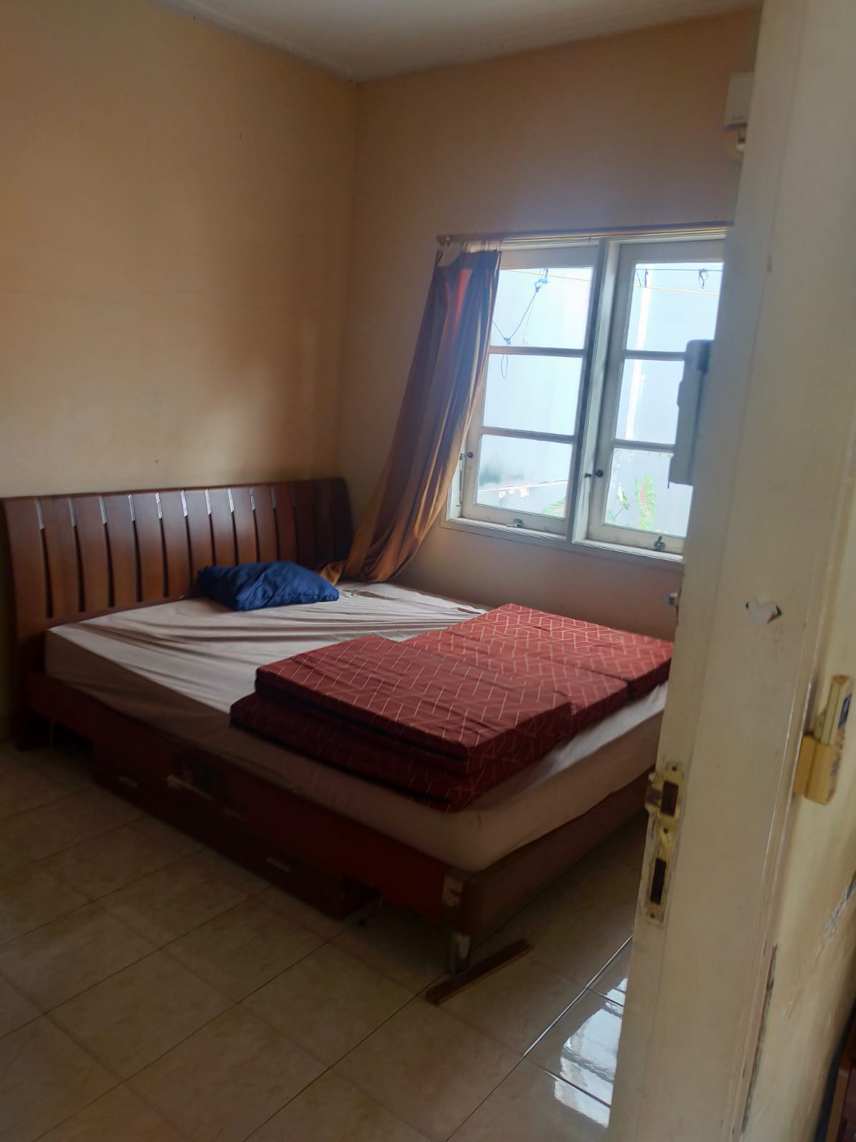 Rumah Di Sewakan di Cluster Catalonia Deltamas